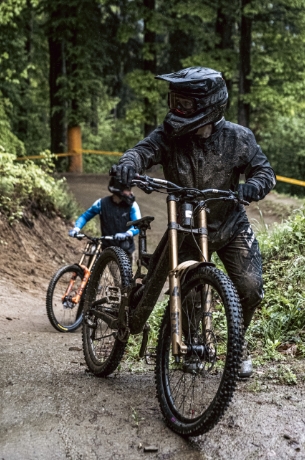 Test koles in MTB delavnica z Maxom Žveglom na Rocket Jamu!