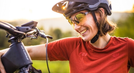 How to Choose the Right Bike? The Ultimate Guide to Road, Mountain, Gravel, and Electric Bikes!